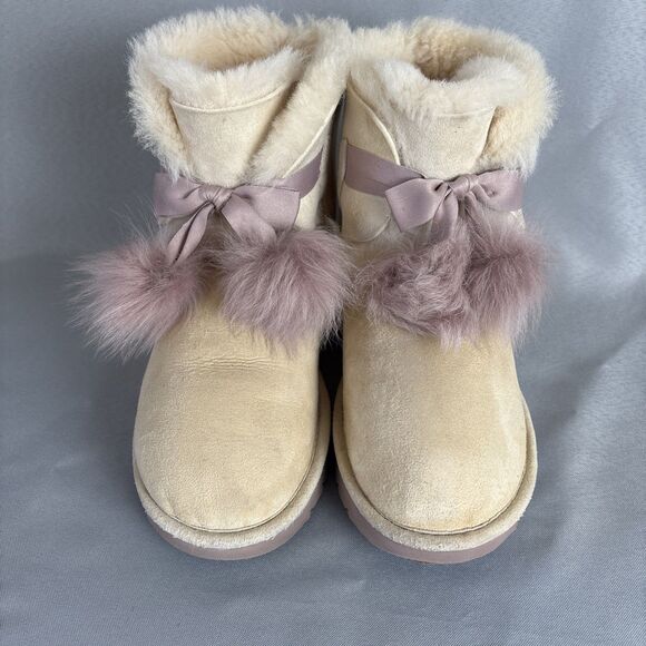 Womens 8 Ugg Boots Gita Powder Cream Purple Pompoms gorgeous RARE (Some Wear) - Picture 1 of 16